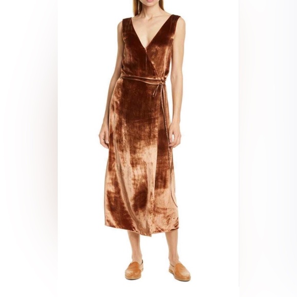Vince Dresses & Skirts - Women’s — Vince — Panne Velvet Midi Dress — Size, M — Color, Burnt Orange — NWT